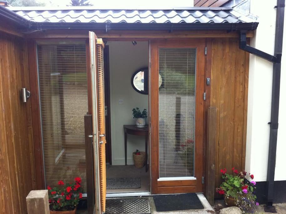 Self Catering Apartment At Beechwalk House. Enniskerry Dış mekan fotoğraf